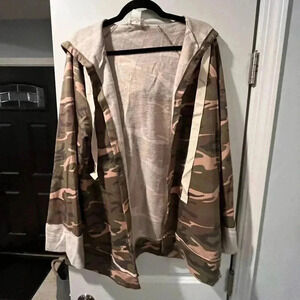 BIBI Camouflage Jacket - Medium